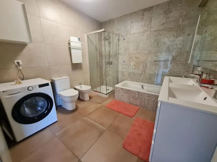 Apartment Appartement Avec Terrasse, Piscine Et Garage A 400M Plage Antibes