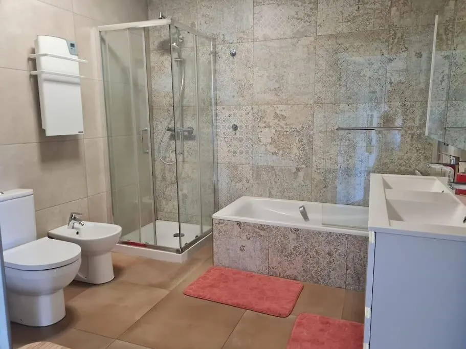 Appartement Avec Terrasse, Piscine Et Garage A 400M Plage Antibes France